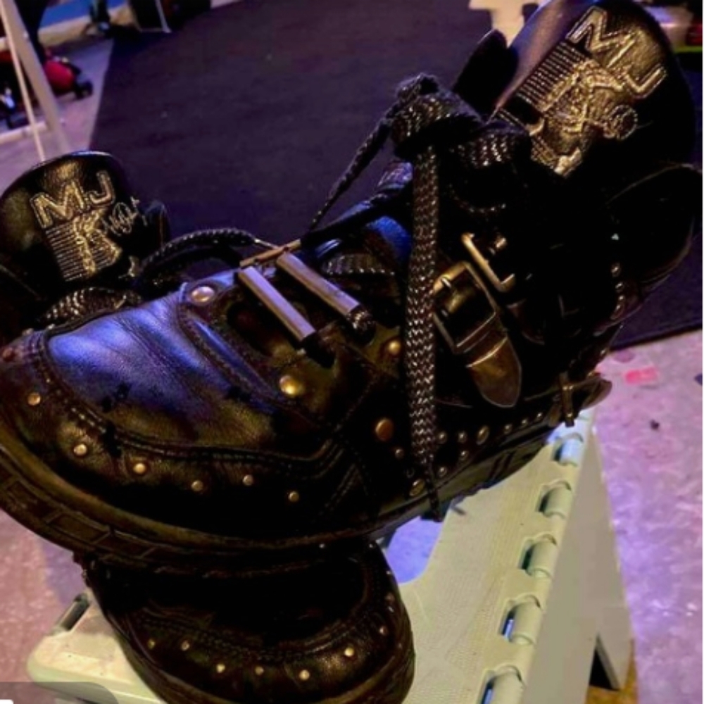 LA Gear Michael Jackson edition sneakers - Picture 2 of 2